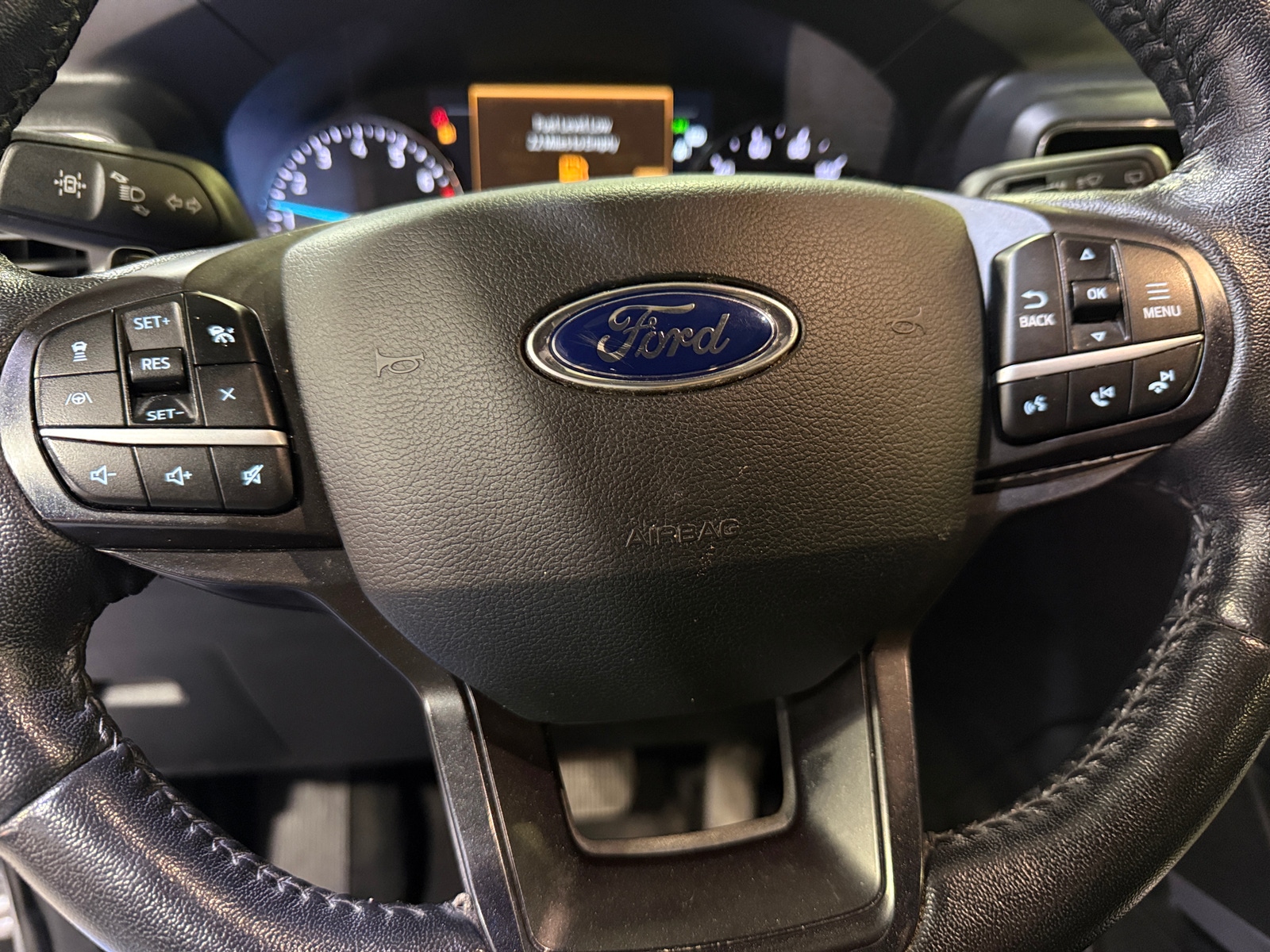 Thumbnail: 2020 Ford Explorer - 4