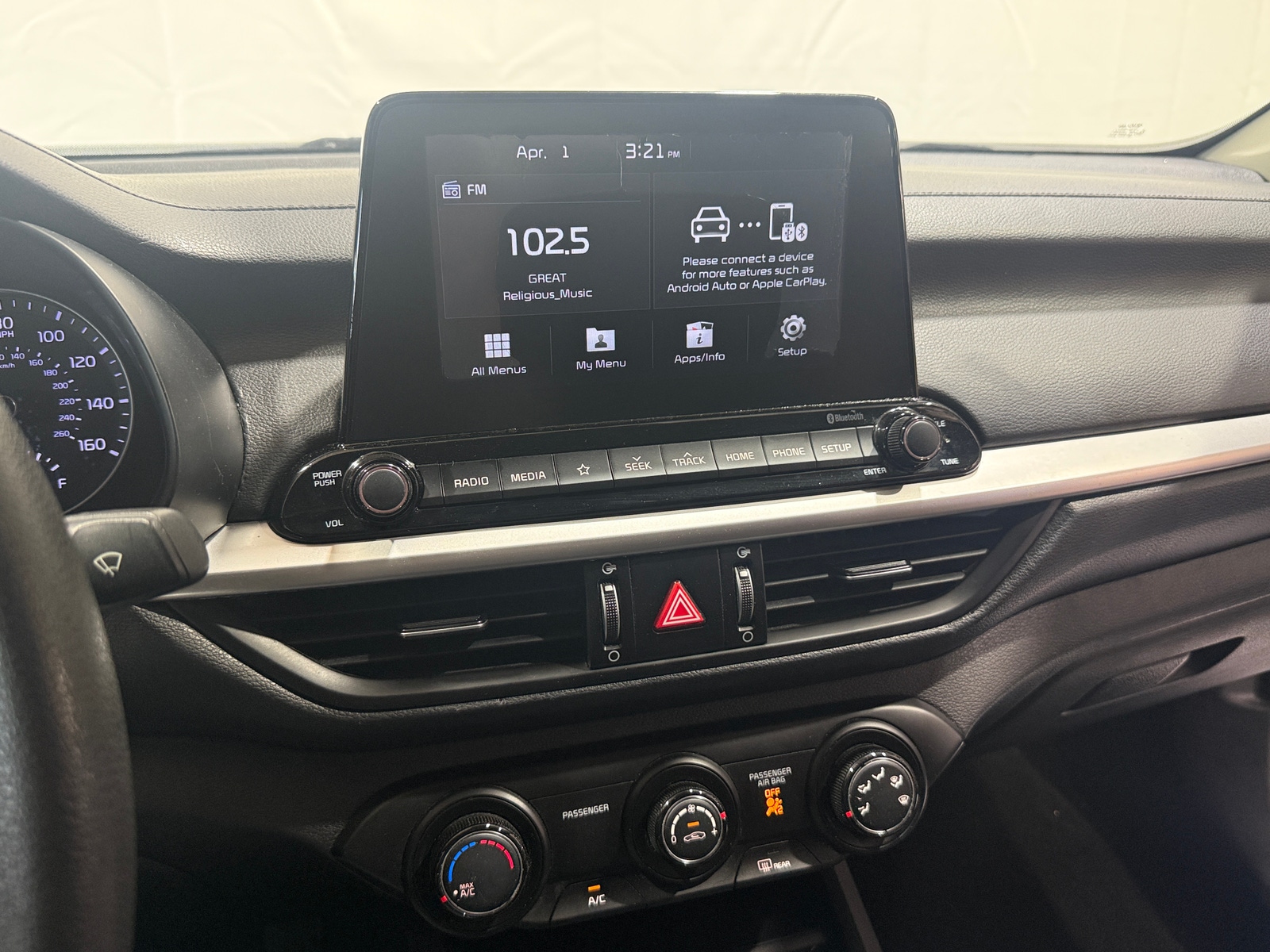 Thumbnail: 2020 Kia Forte - 4