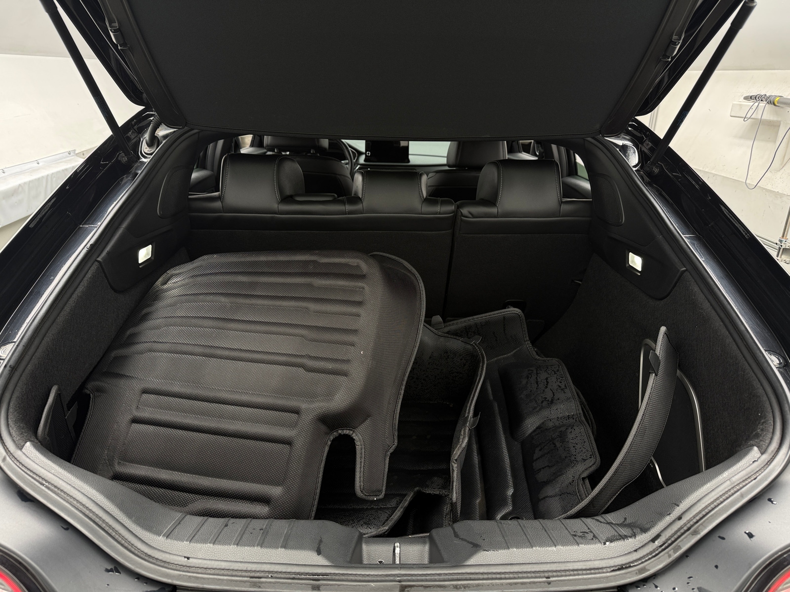 Thumbnail: 2023 Acura Integra - 6