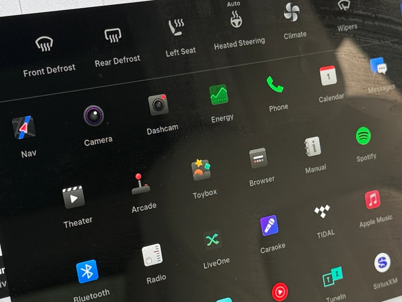 Thumbnail: 2022 Tesla Model Y - 3