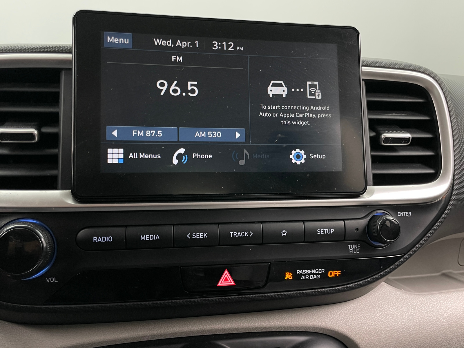 Thumbnail: 2021 Hyundai Venue - 4