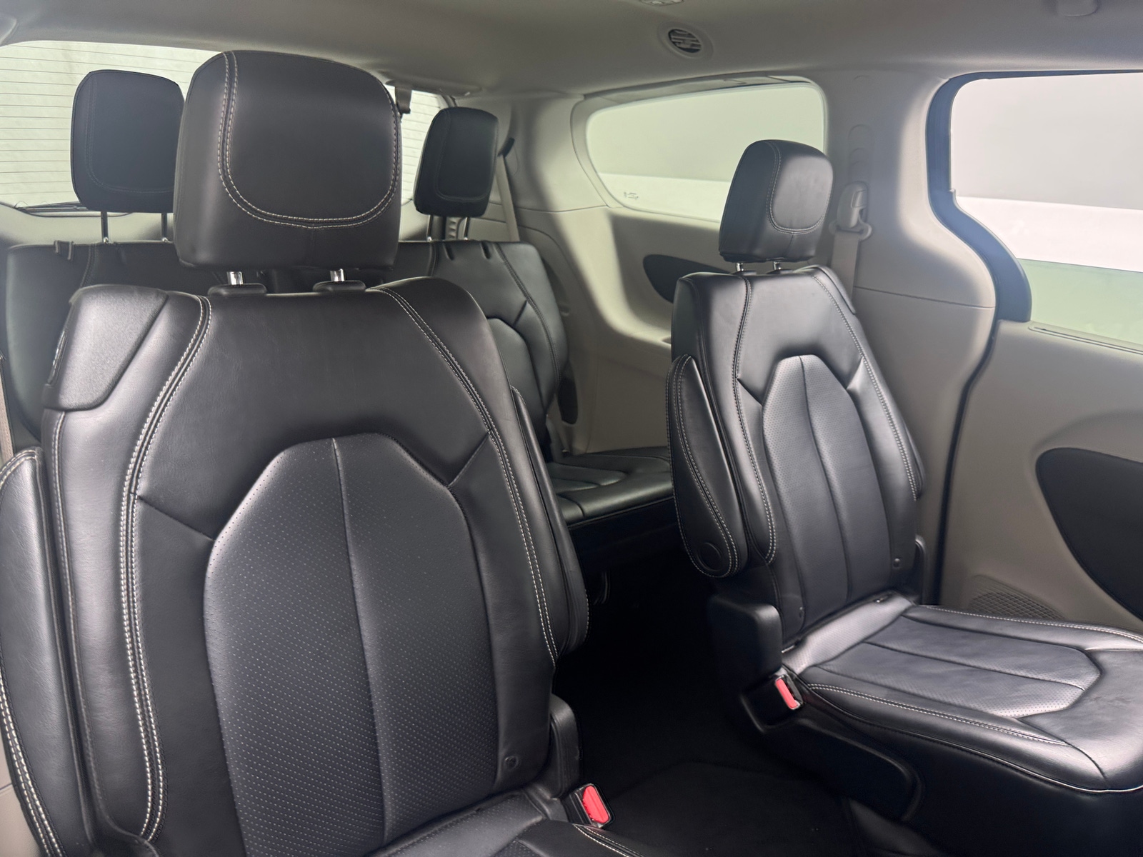 Thumbnail: 2023 Chrysler Pacifica - 5