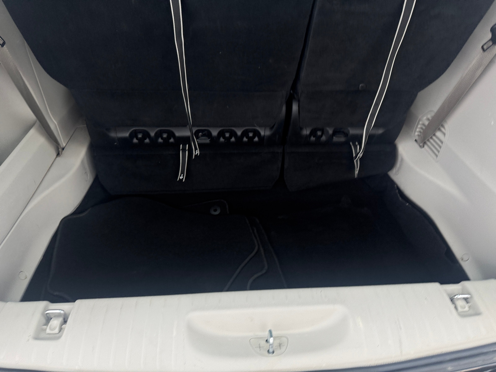 Thumbnail: 2023 Chrysler Pacifica - 6