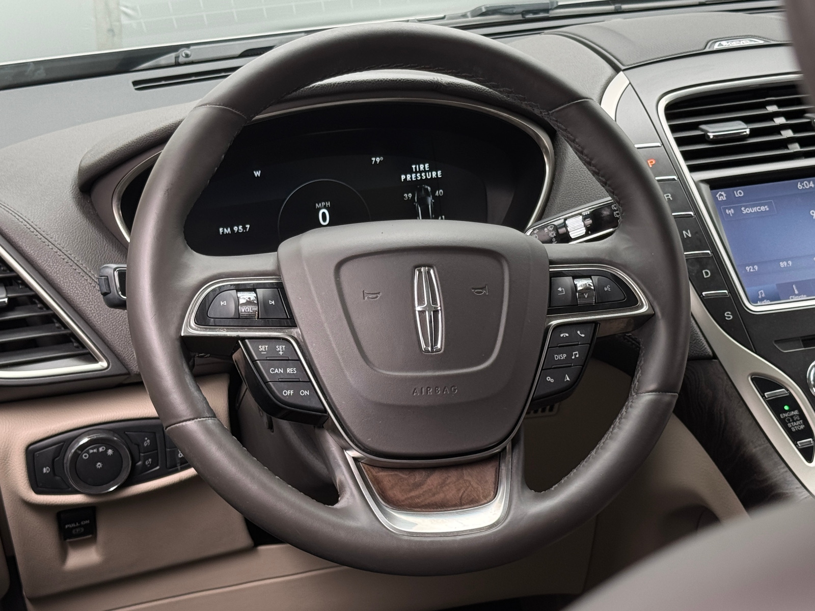 Thumbnail: 2020 Lincoln Nautilus - 4