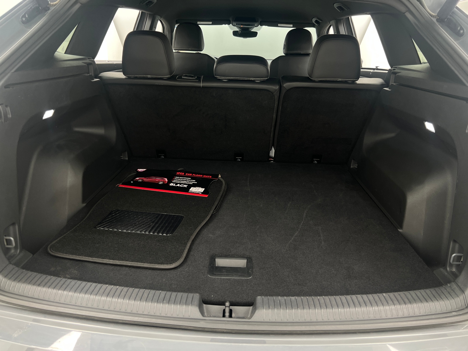 Thumbnail: 2025 Volkswagen Atlas - 6