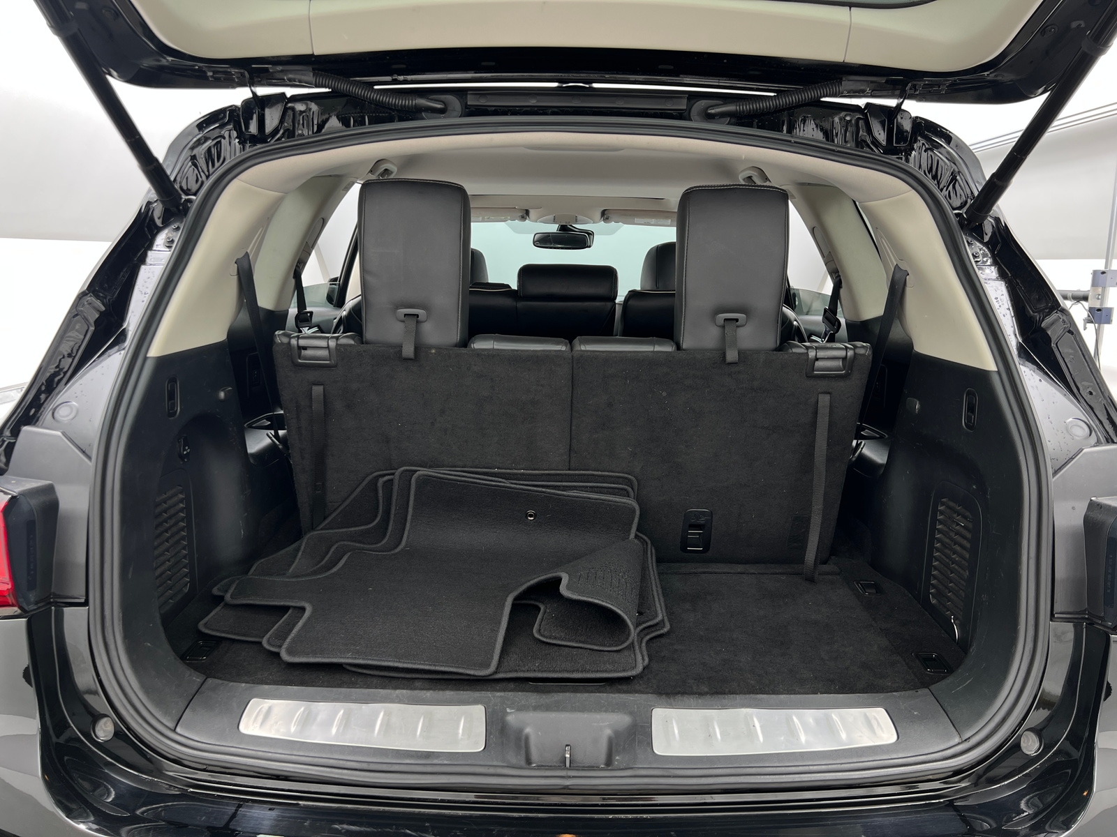 Thumbnail: 2019 INFINITI QX60 - 6