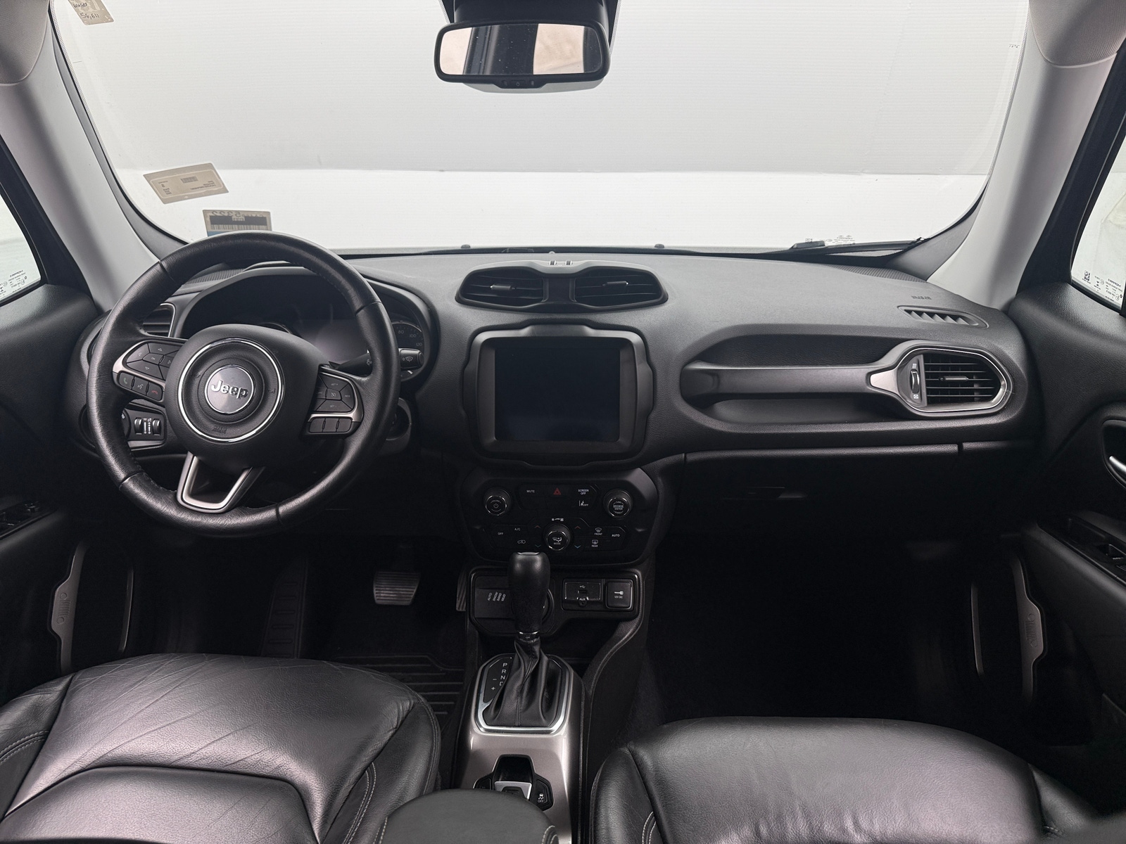 Thumbnail: 2022 Jeep Renegade - 2