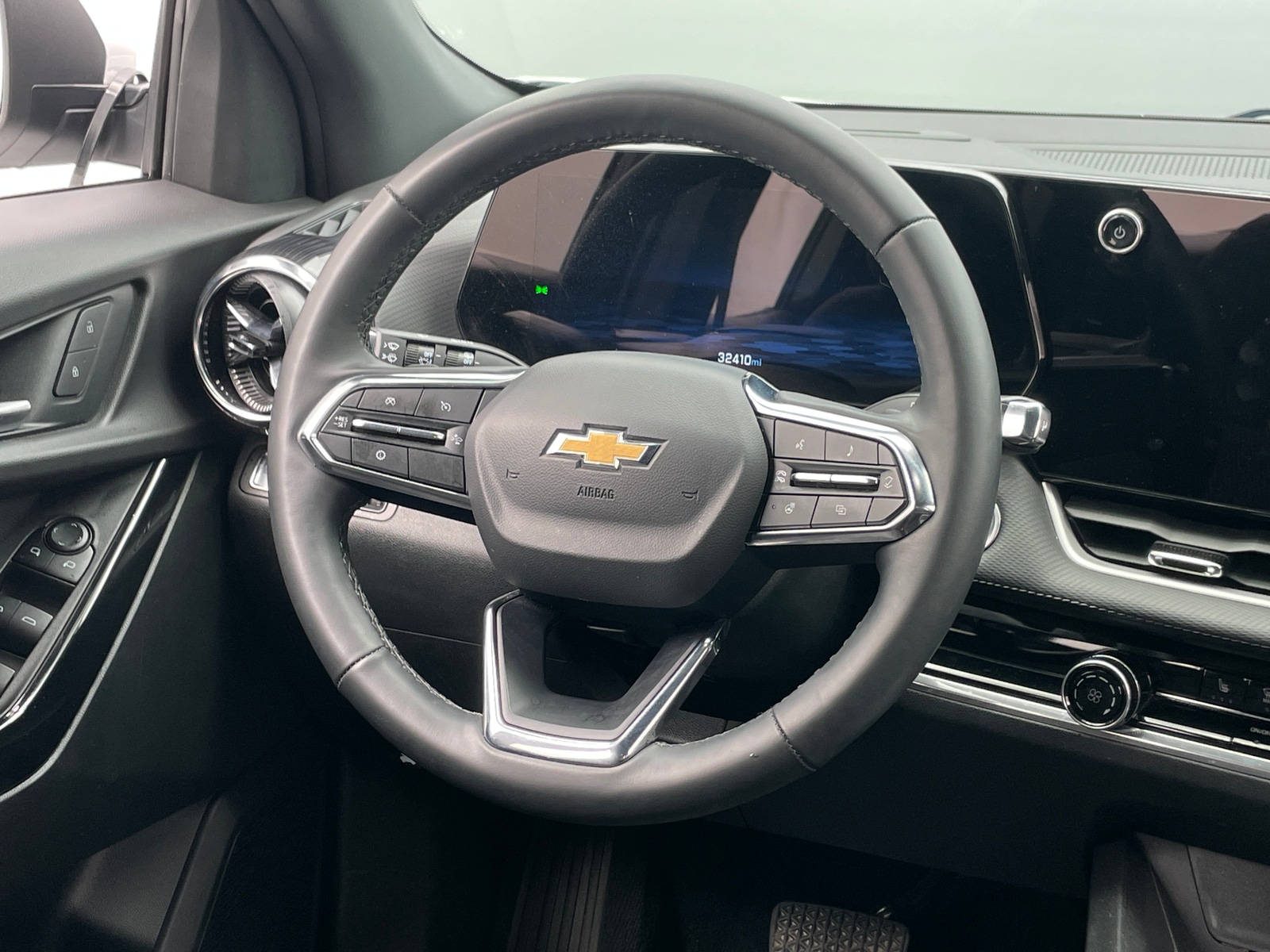 Thumbnail: 2025 Chevrolet Equinox - 5