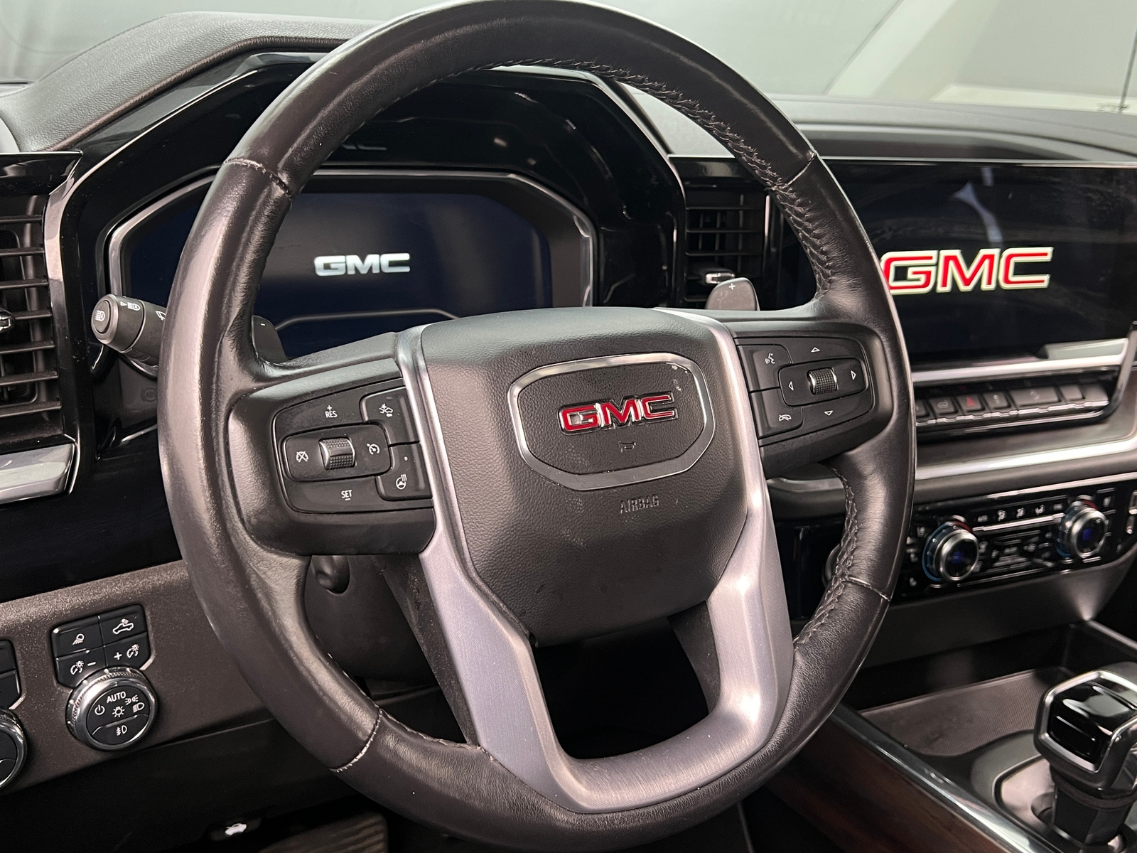 Thumbnail: 2023 GMC Sierra 1500 - 4