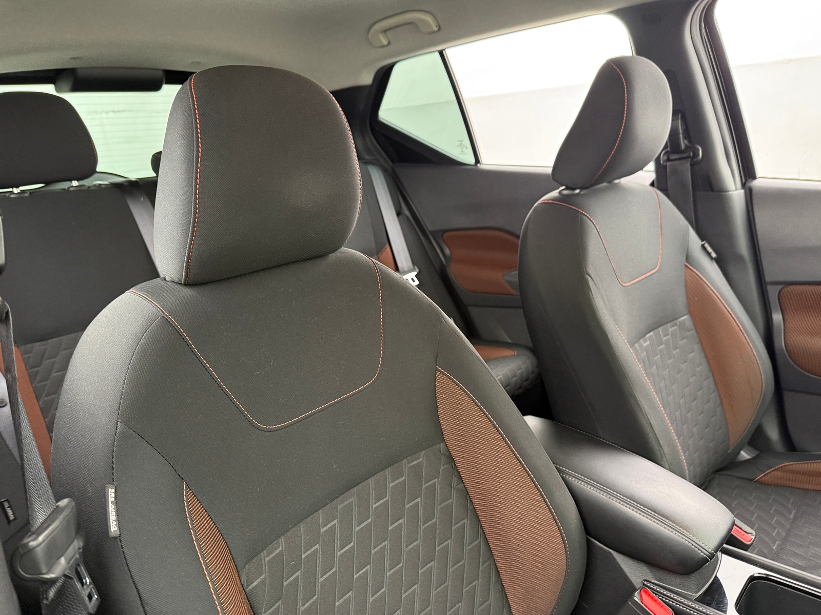 Thumbnail: 2021 Nissan Kicks - 2