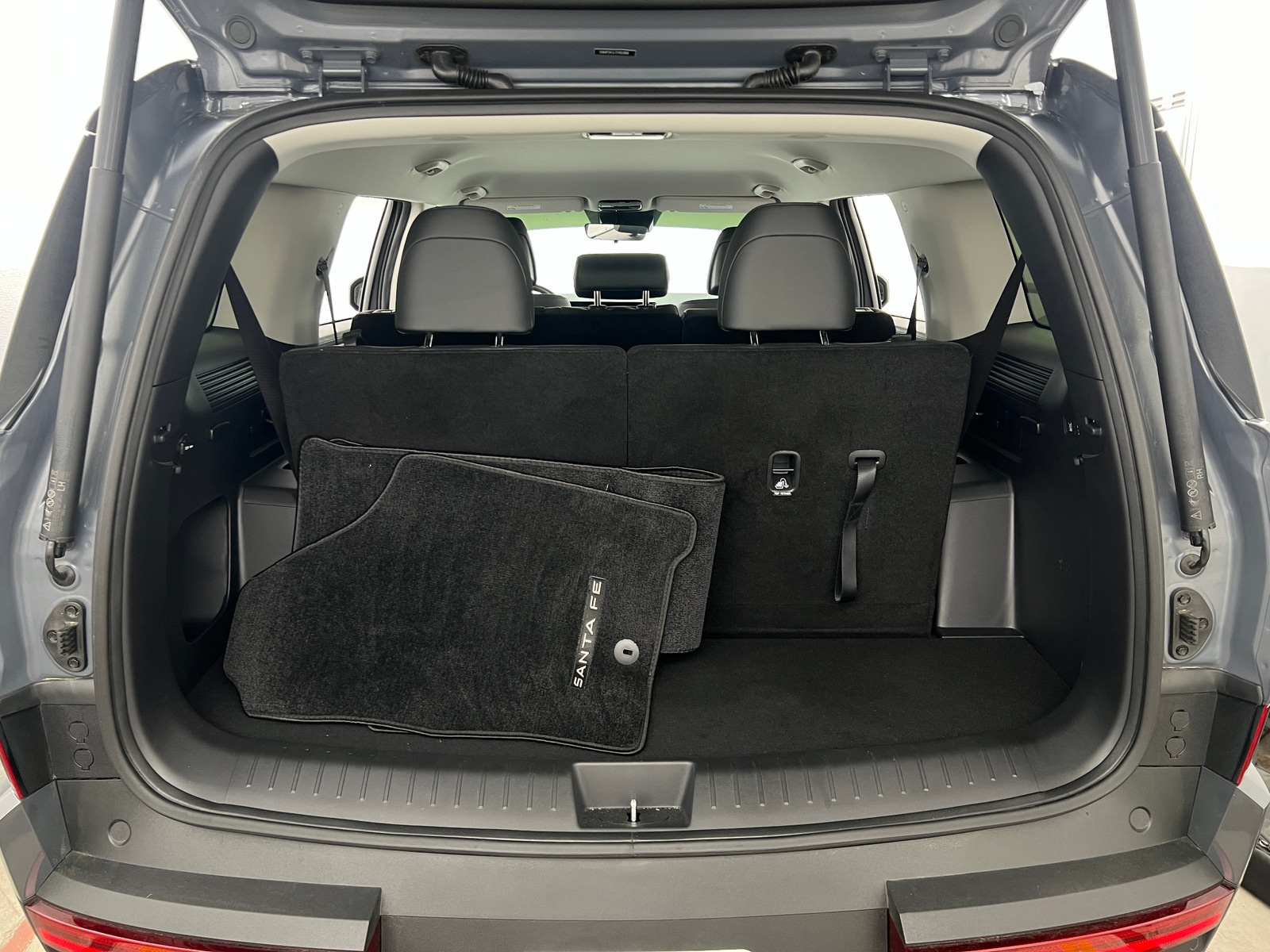 Thumbnail: 2026 Hyundai Santa Fe - 6