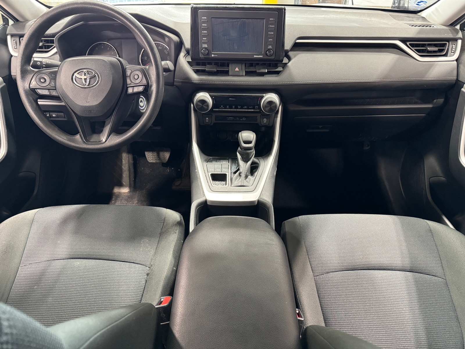 Thumbnail: 2022 Toyota RAV4 - 3