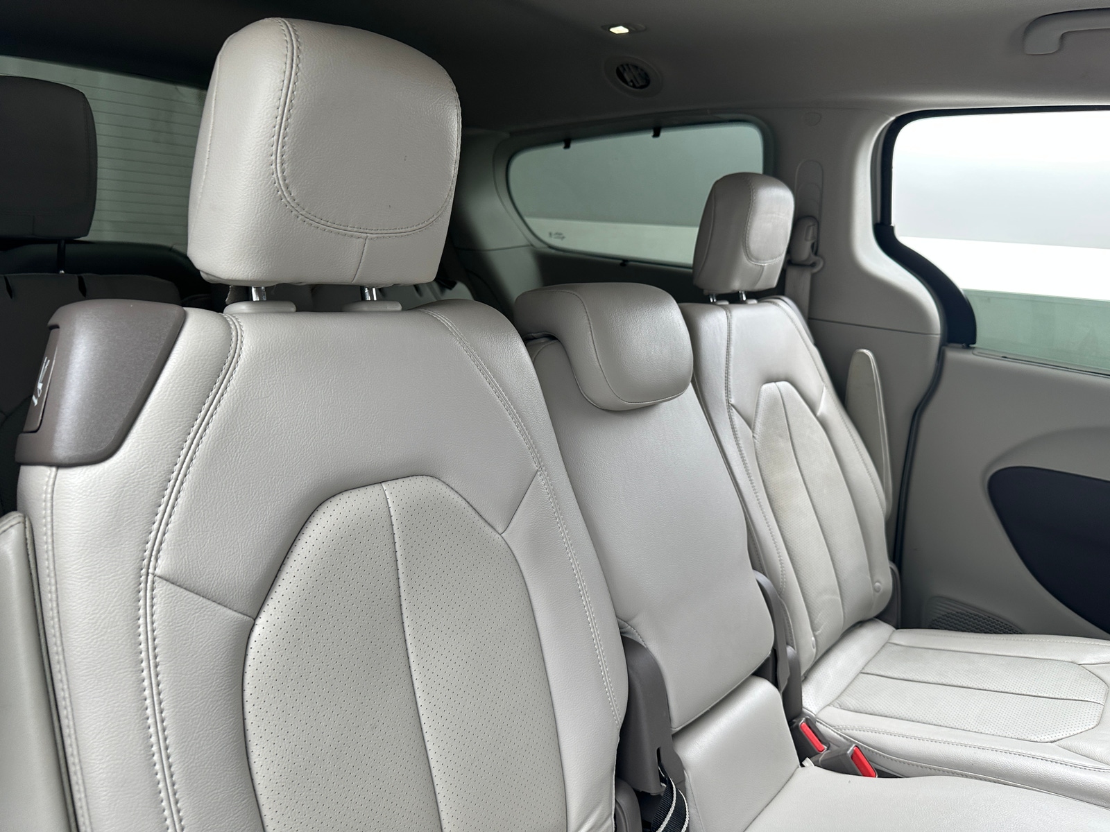 Thumbnail: 2021 Chrysler Pacifica - 5