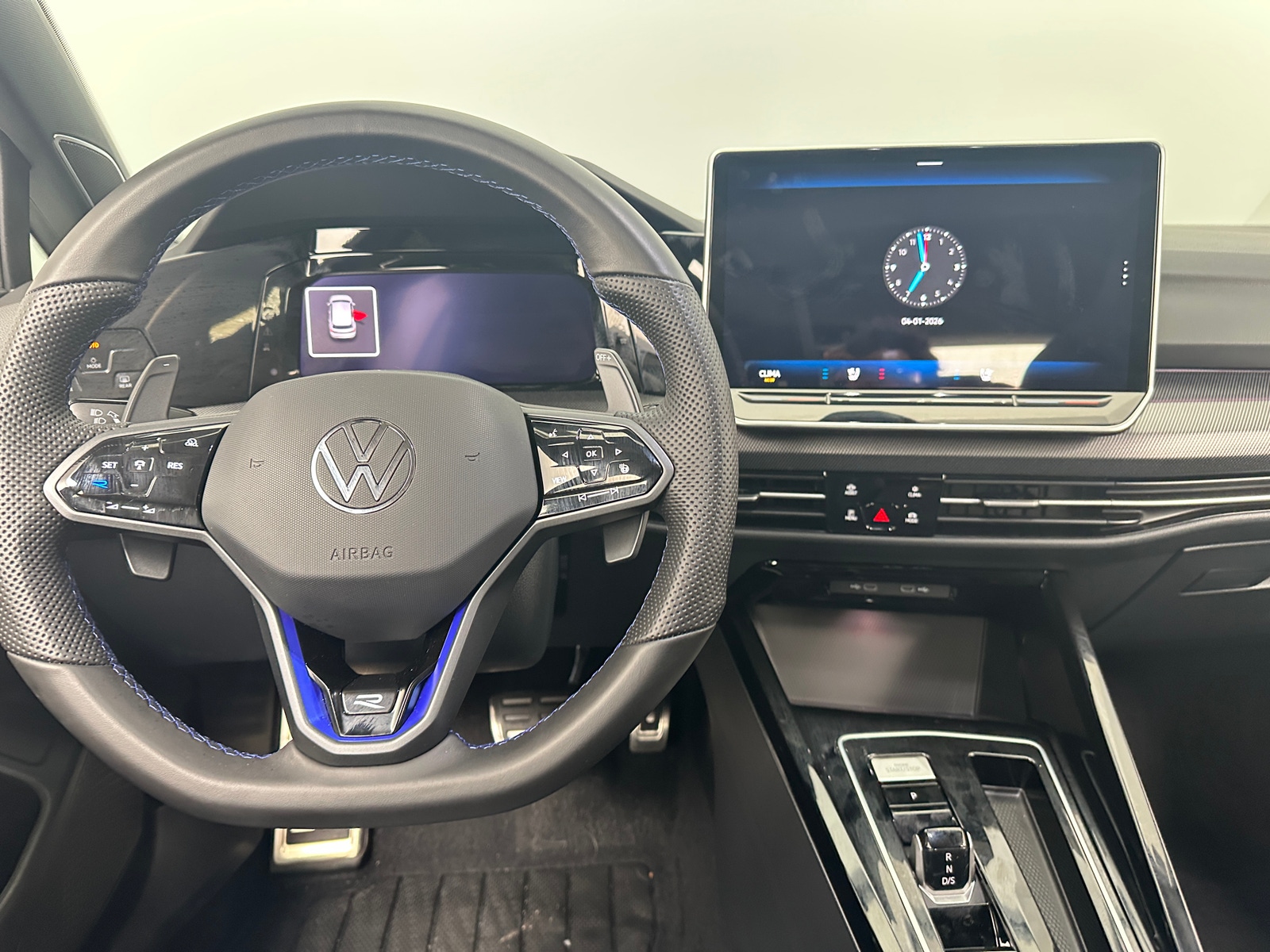 Thumbnail: 2025 Volkswagen Golf - 4