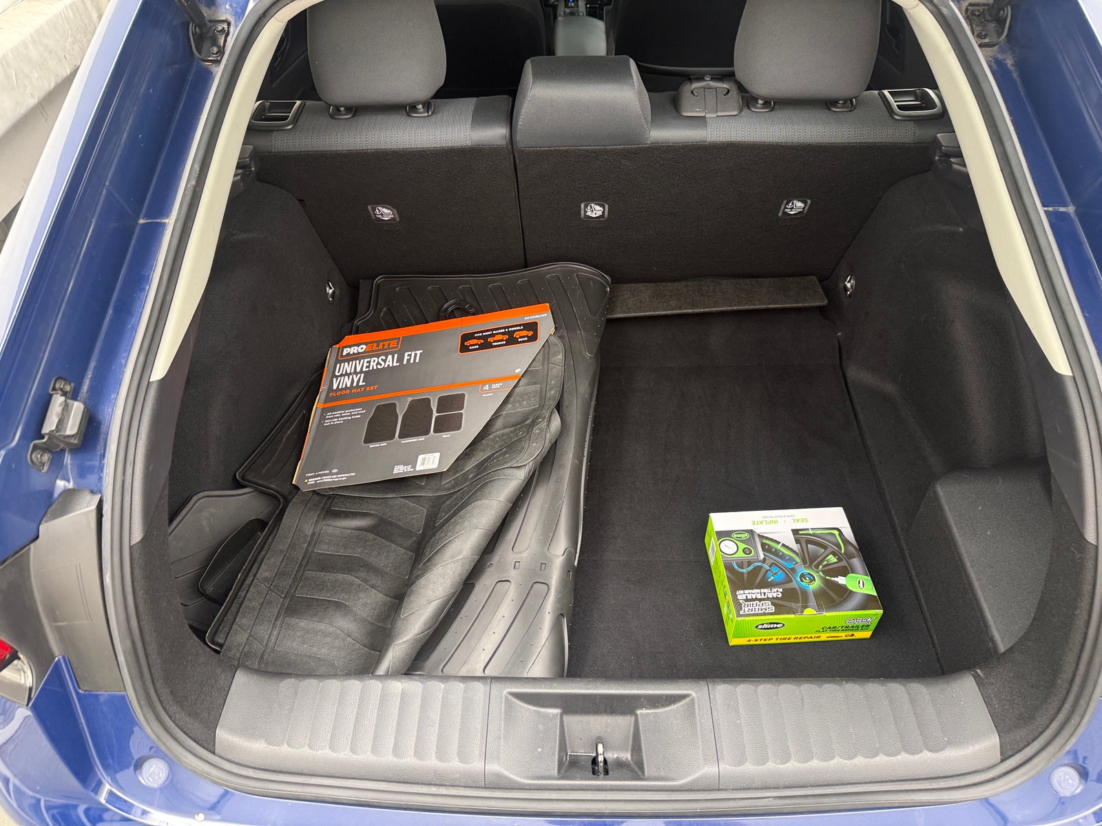 Thumbnail: 2023 Toyota Prius - 7