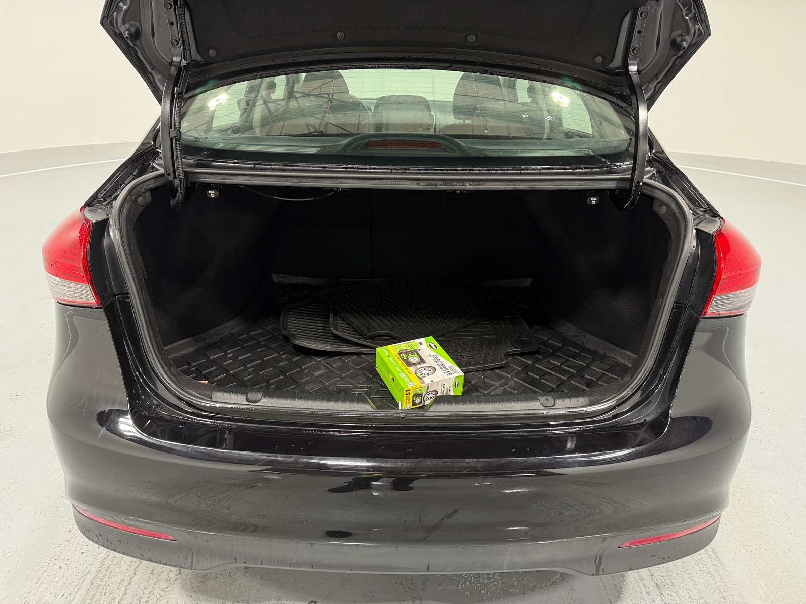 Thumbnail: 2018 Kia Forte - 7