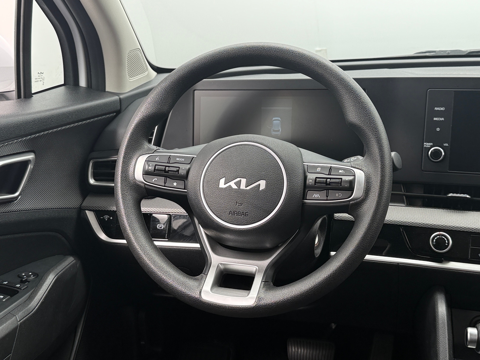 Thumbnail: 2025 Kia Sportage - 5