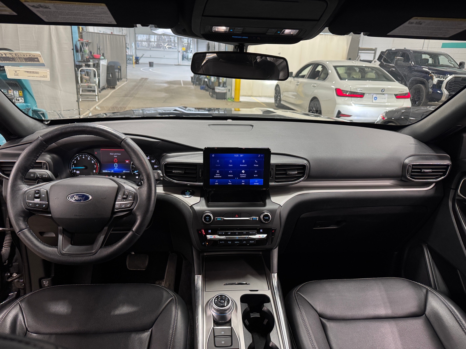 Thumbnail: 2020 Ford Explorer - 3