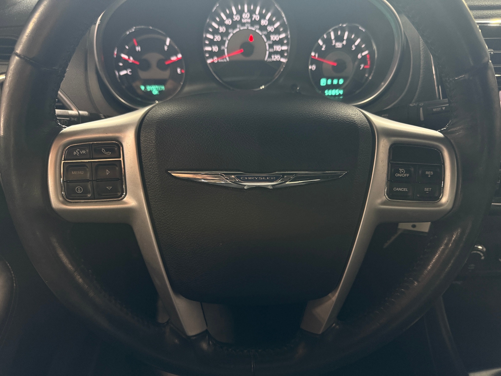 Thumbnail: 2011 Chrysler 200 - 4