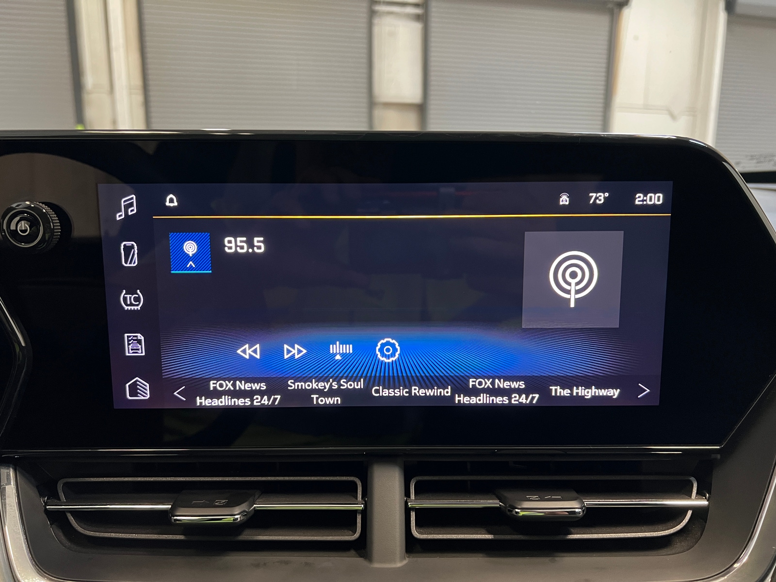 Thumbnail: 2025 Chevrolet Trax - 4