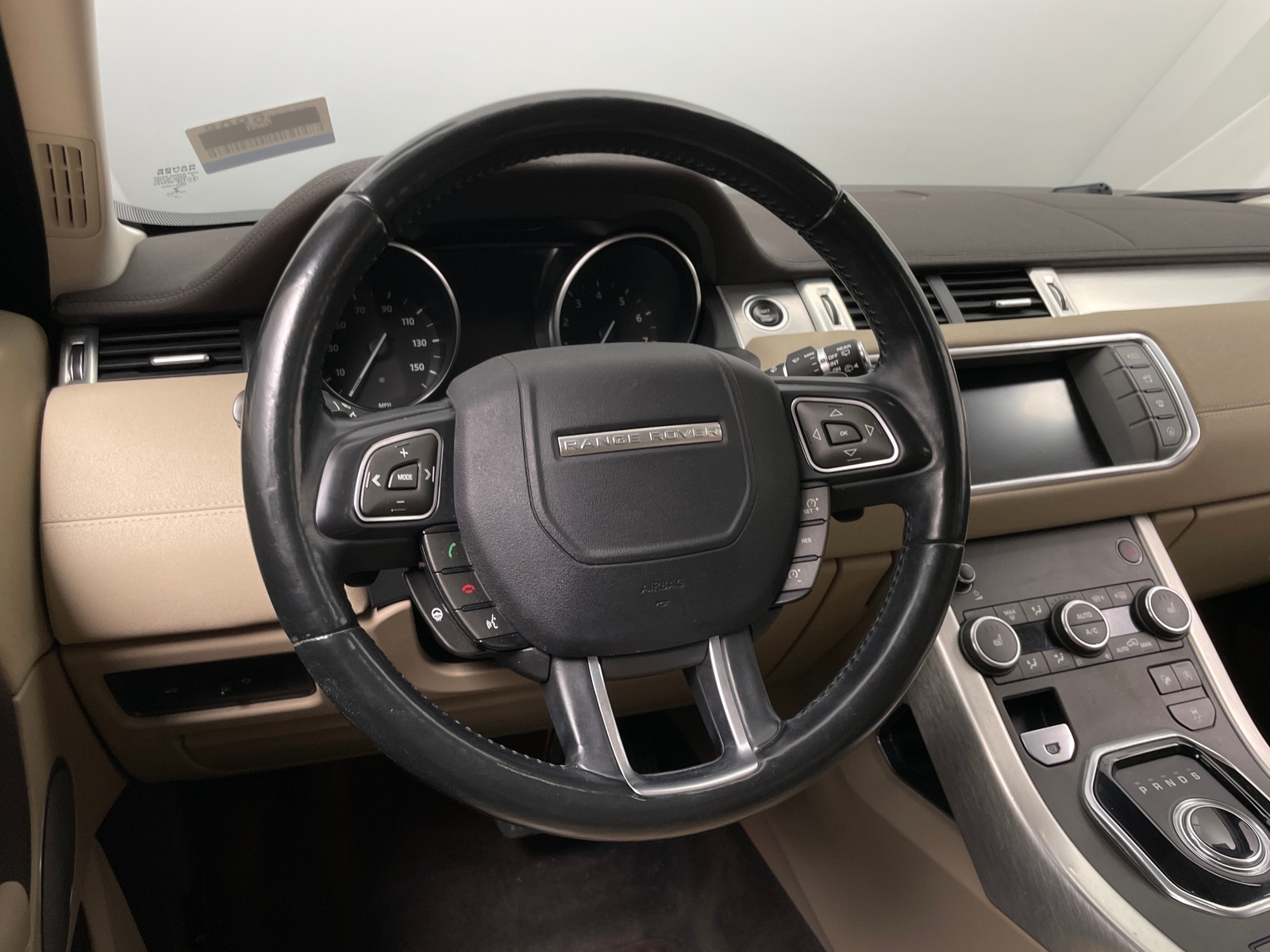 Thumbnail: 2017 Land Rover Range Rover Evoque - 4