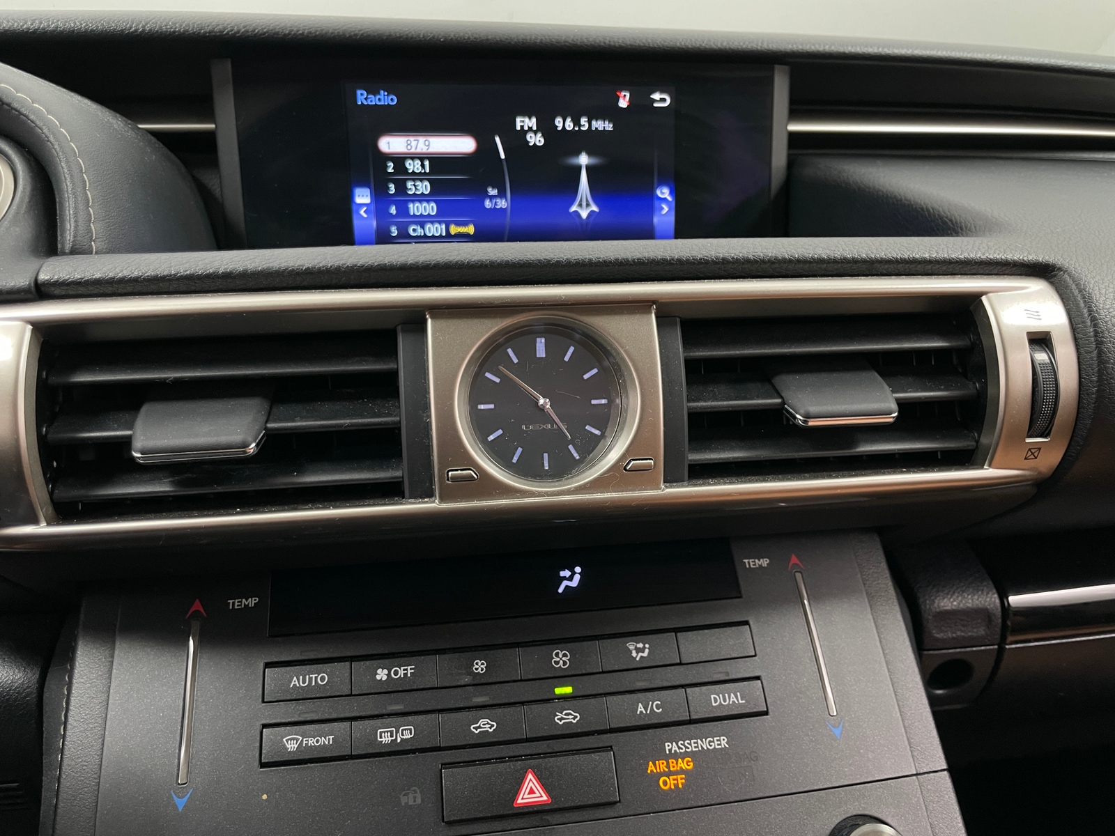 Thumbnail: 2016 Lexus IS - 3