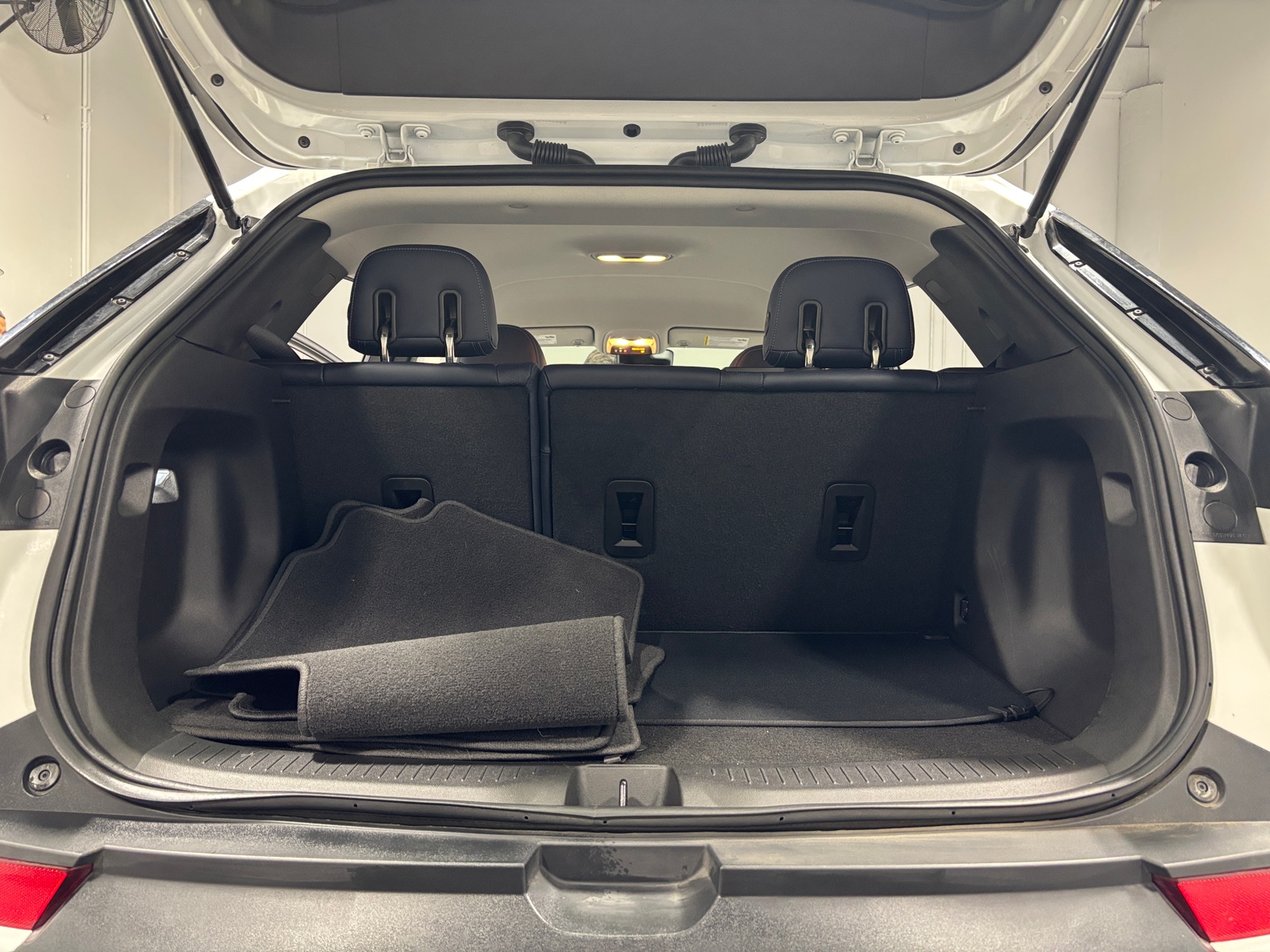 Thumbnail: 2022 Chevrolet Bolt EUV - 6