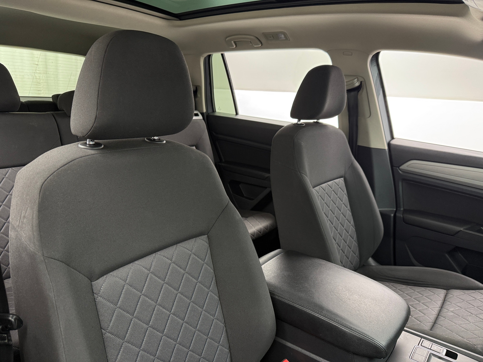 Thumbnail: 2018 Volkswagen Atlas - 2