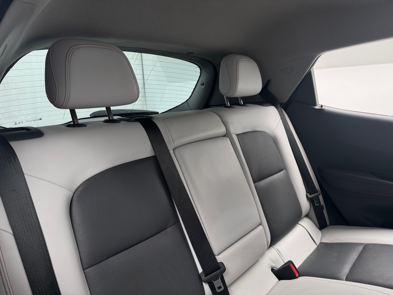 Thumbnail: 2018 Chevrolet Bolt EV - 5