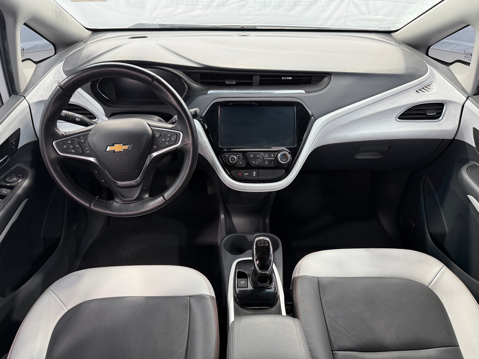 Thumbnail: 2018 Chevrolet Bolt EV - 2