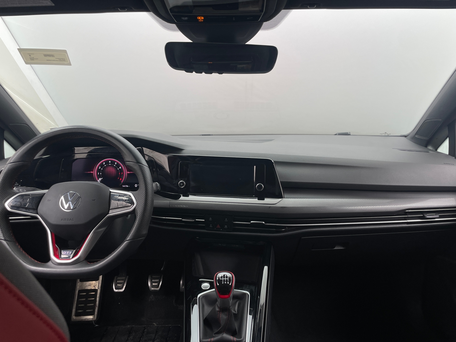 Thumbnail: 2024 Volkswagen Golf - 3