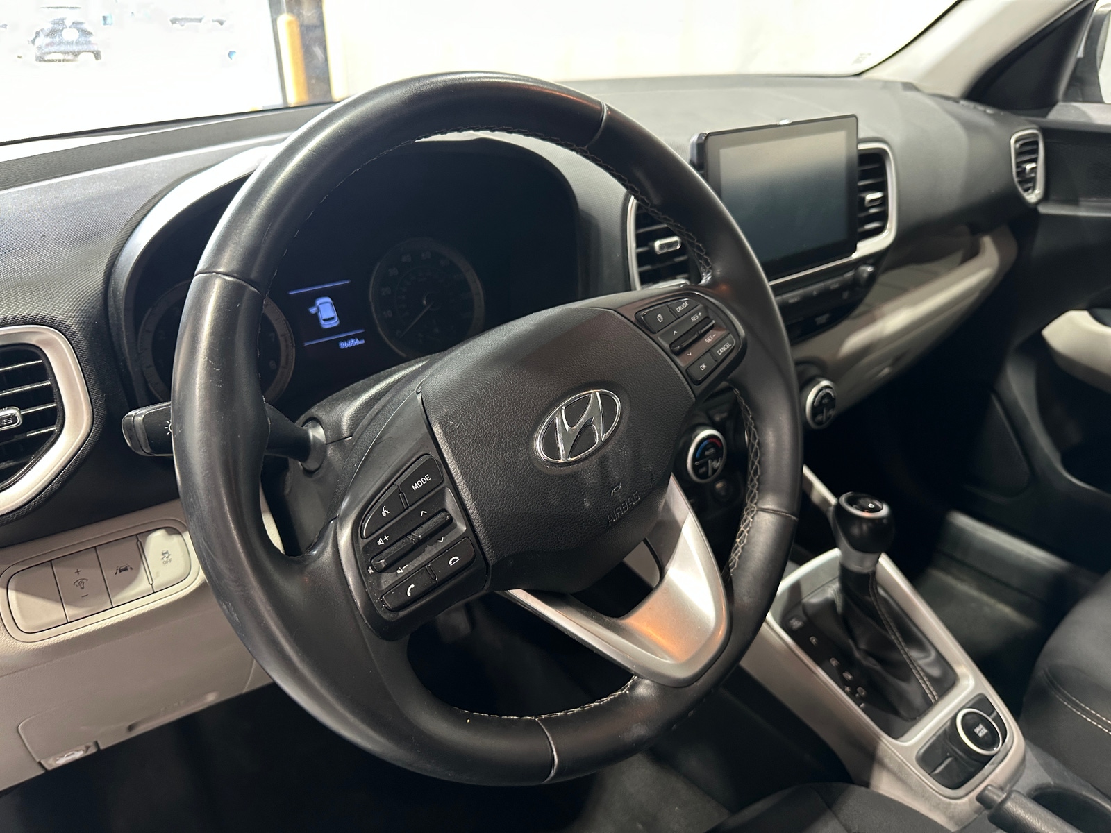 Thumbnail: 2021 Hyundai Venue - 5