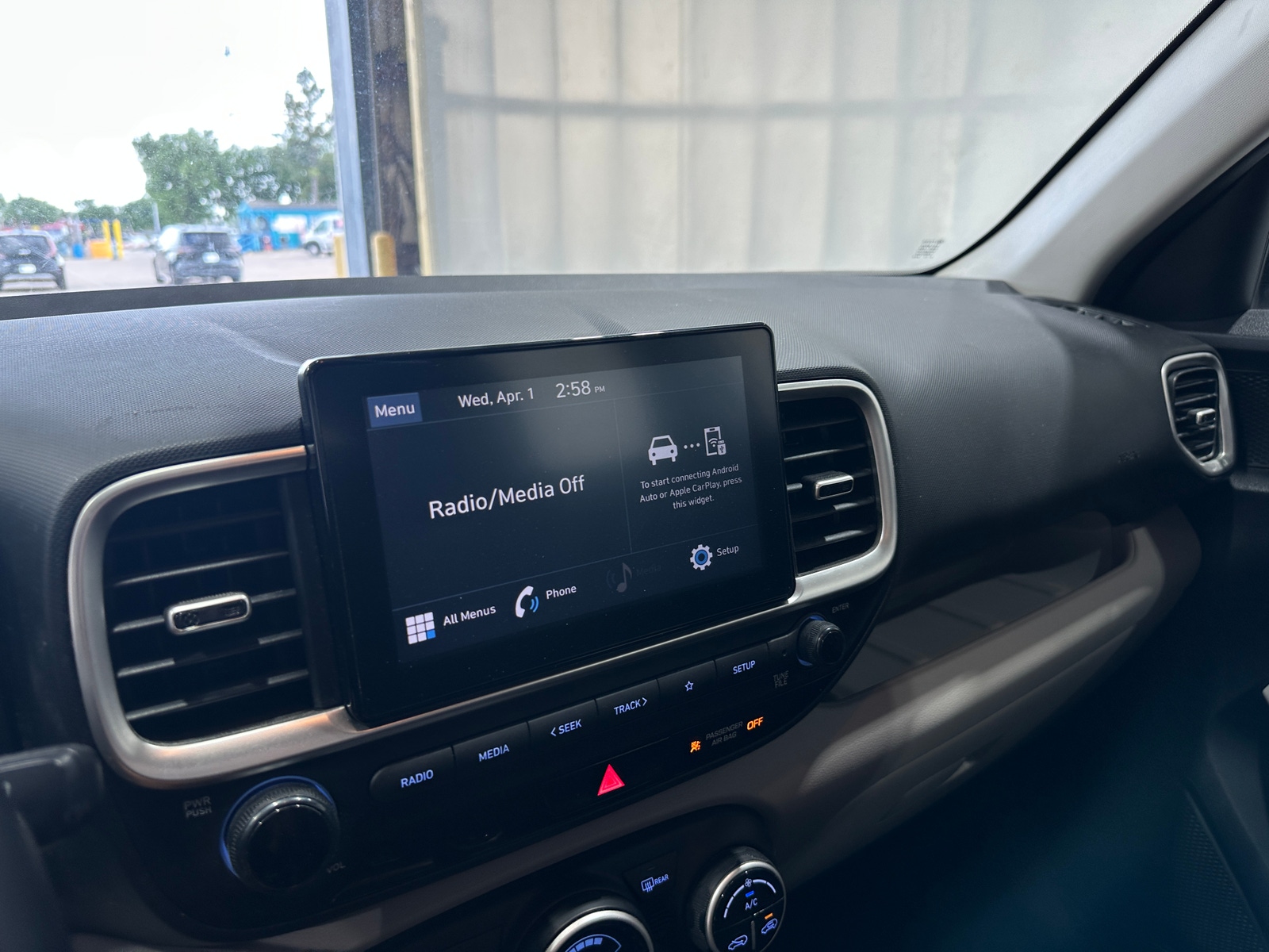 Thumbnail: 2021 Hyundai Venue - 4