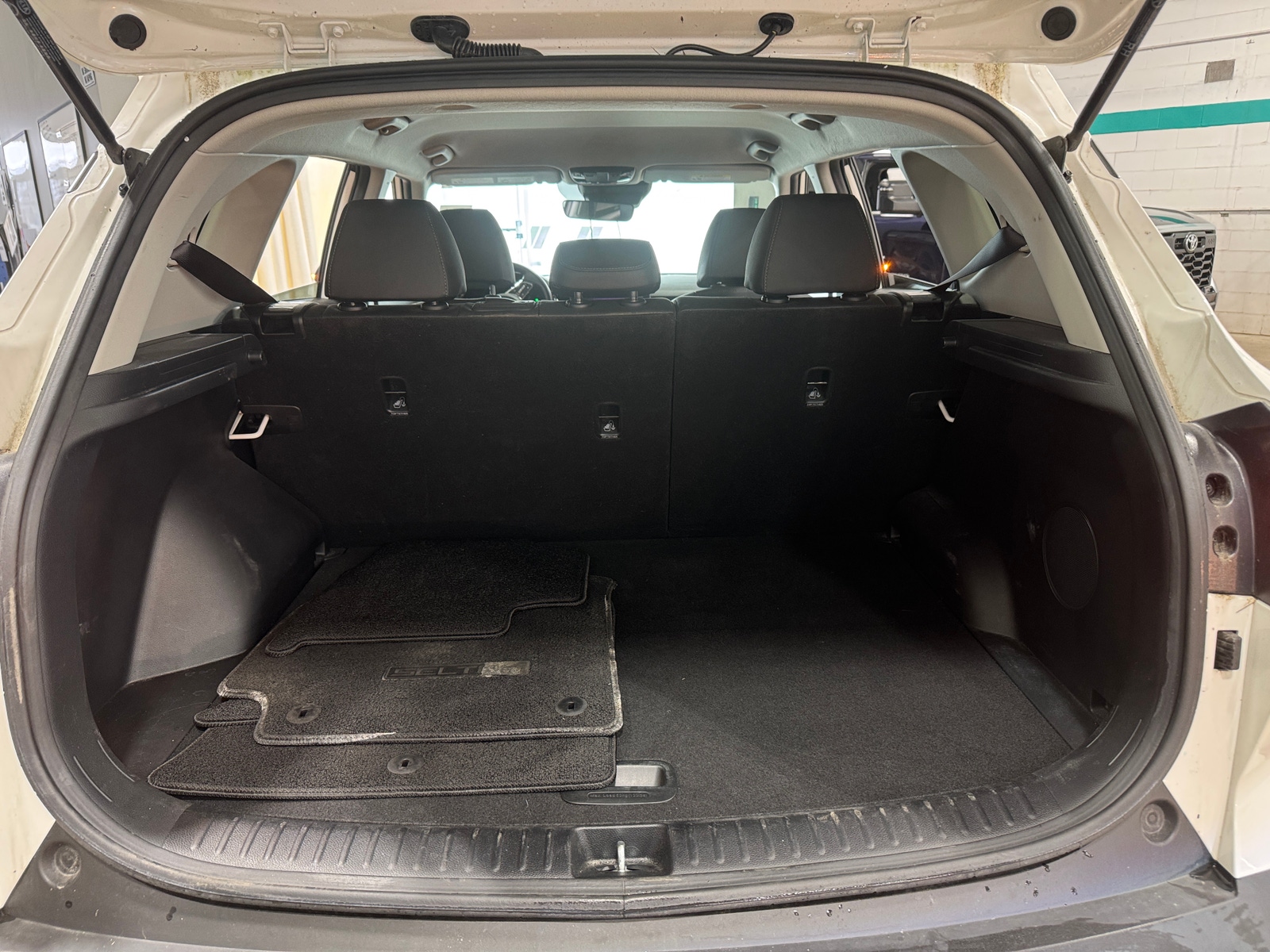 Thumbnail: 2021 Kia Seltos - 6