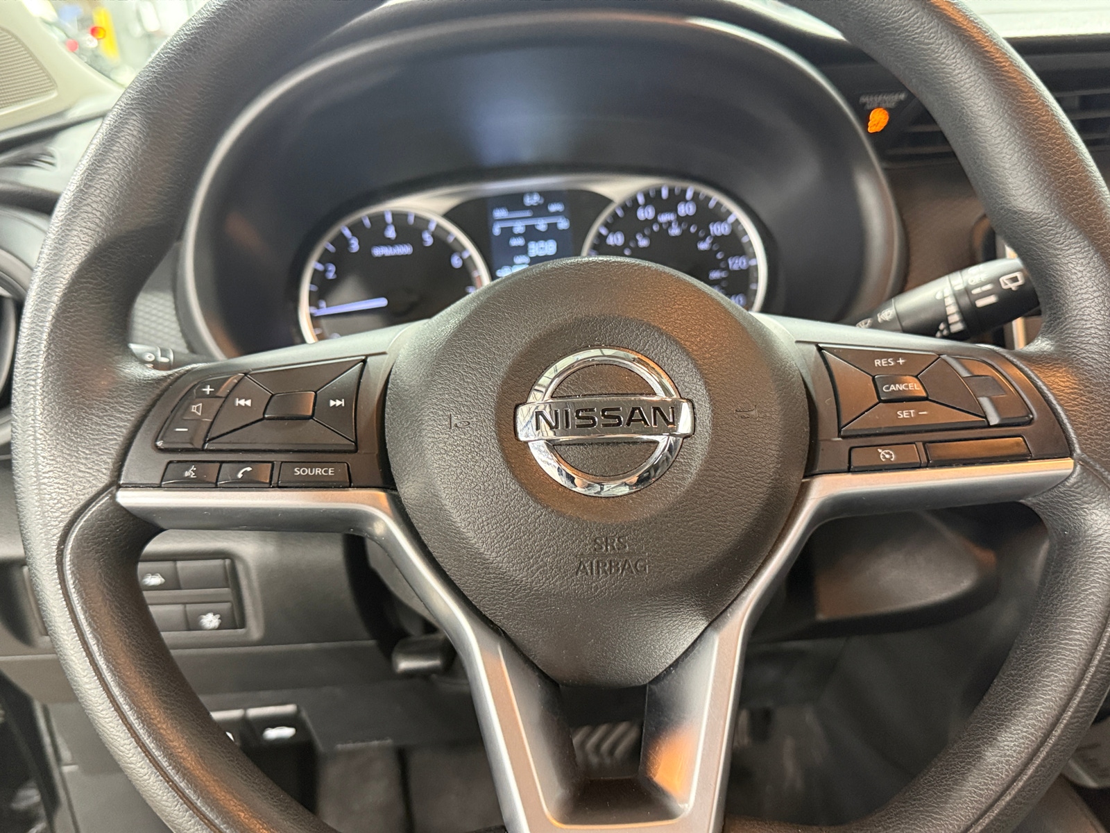 Thumbnail: 2021 Nissan Kicks - 5