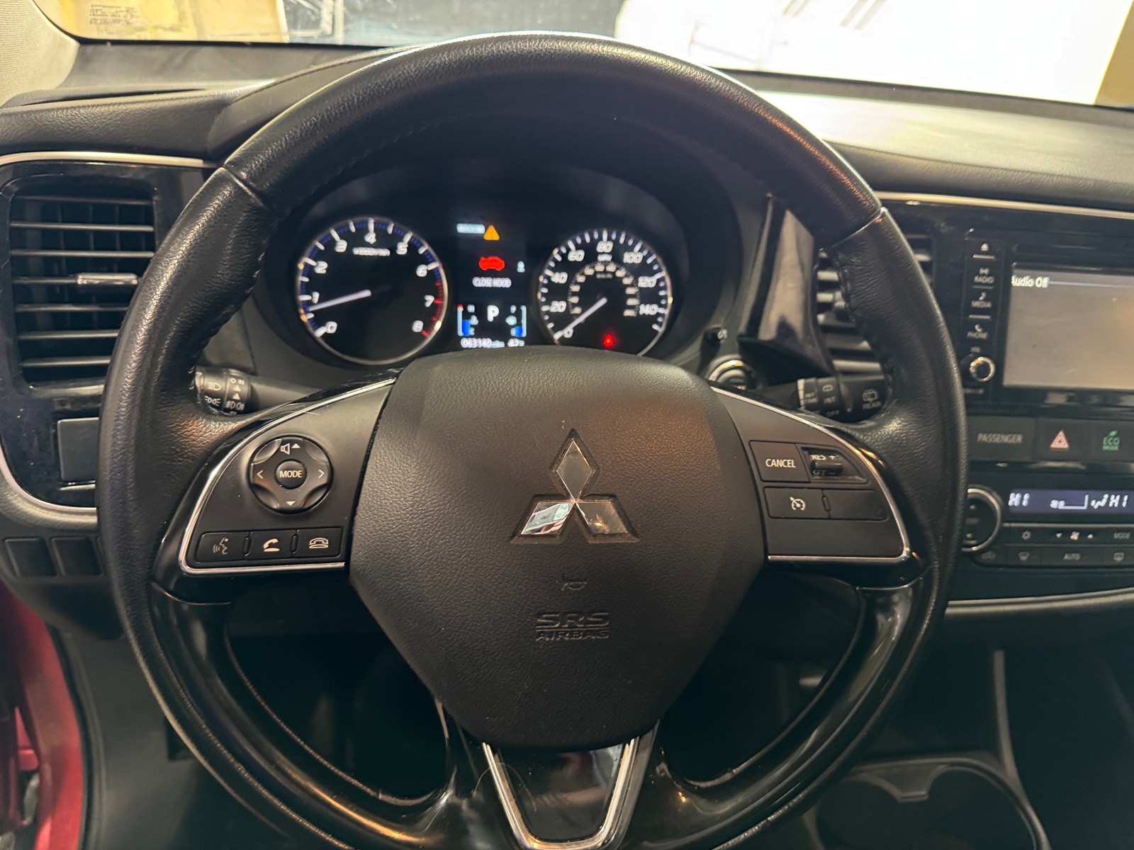 Thumbnail: 2016 Mitsubishi Outlander - 5