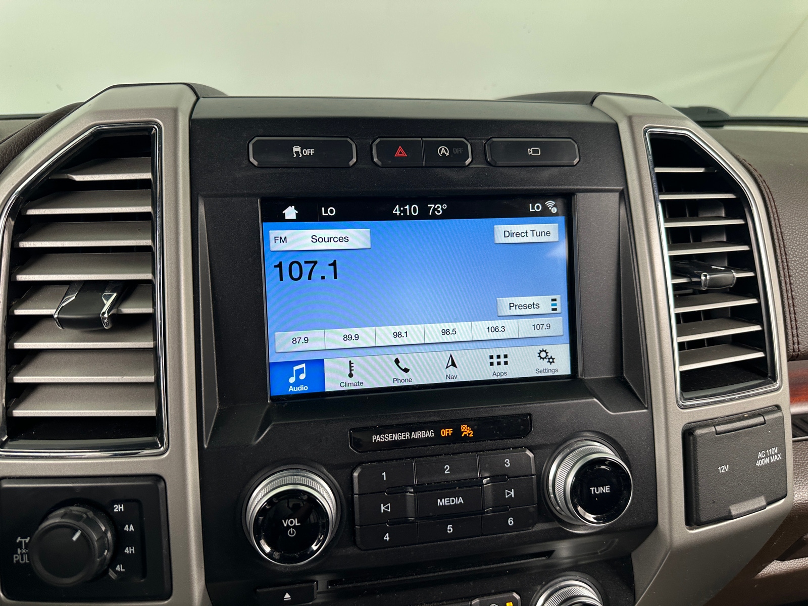 Thumbnail: 2017 Ford Econoline - 3