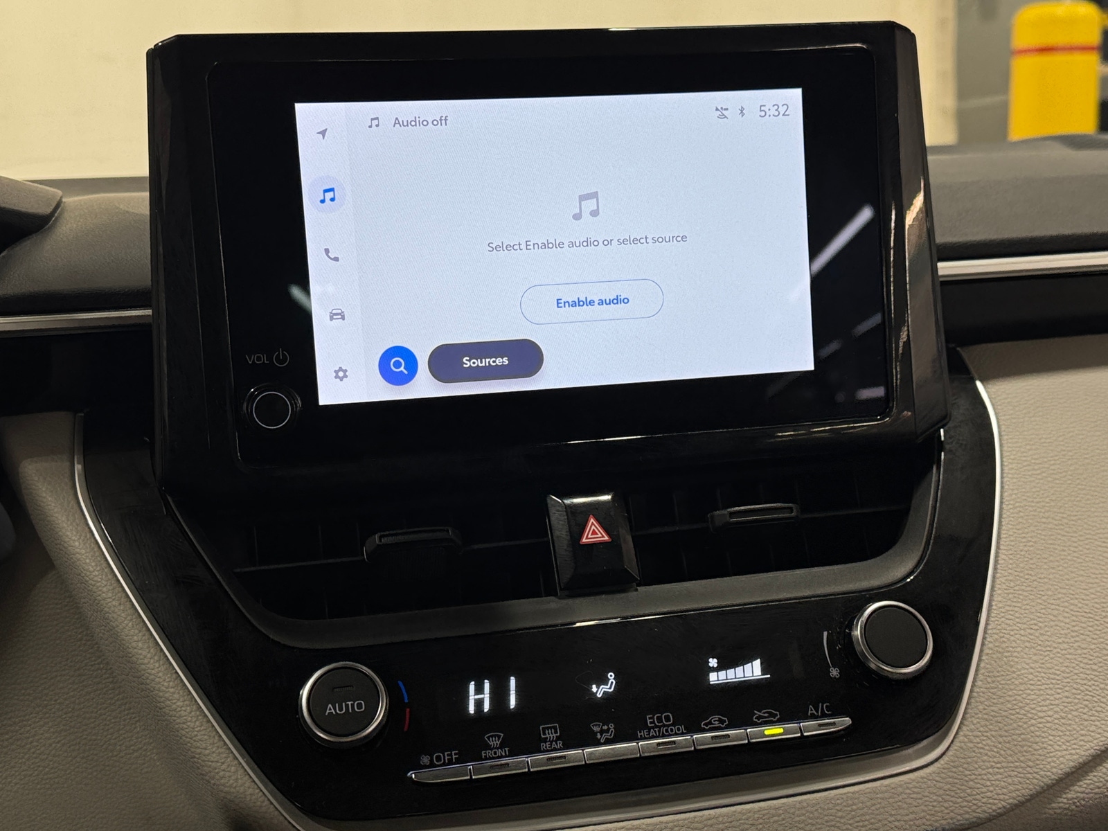 Thumbnail: 2025 Toyota Corolla - 4