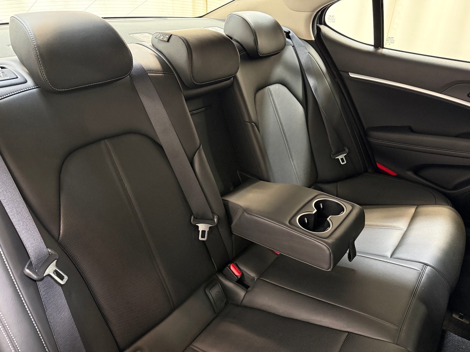 Thumbnail: 2025 Genesis G70 - 5