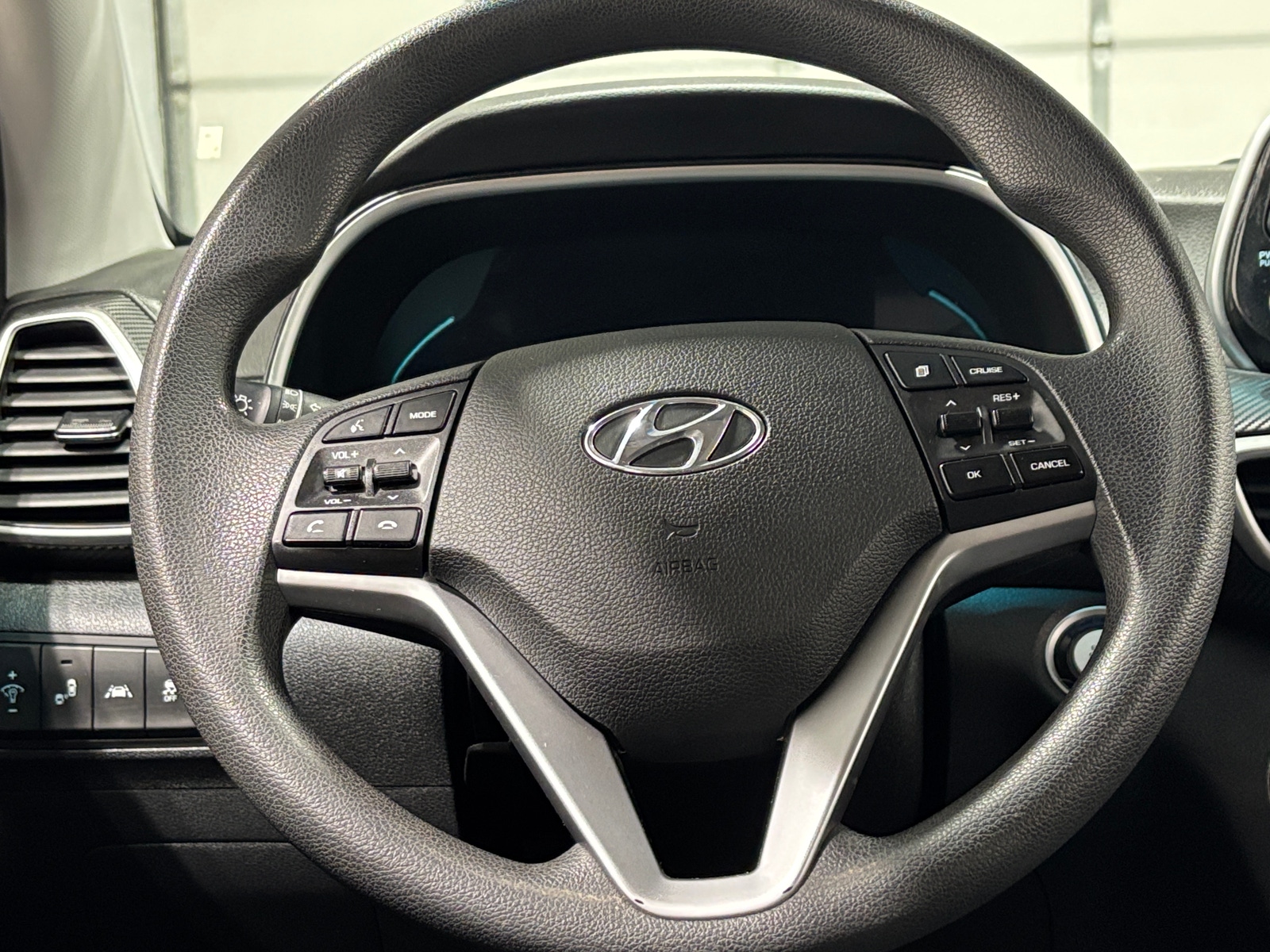 Thumbnail: 2020 Hyundai Tucson - 5