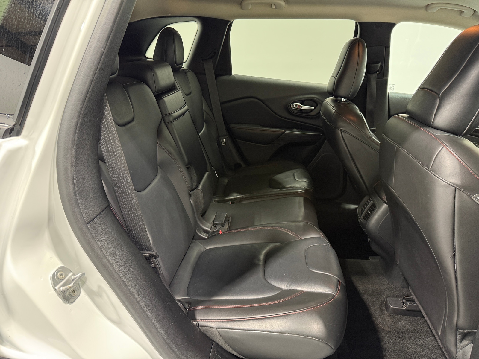 Thumbnail: 2015 Jeep Cherokee - 6