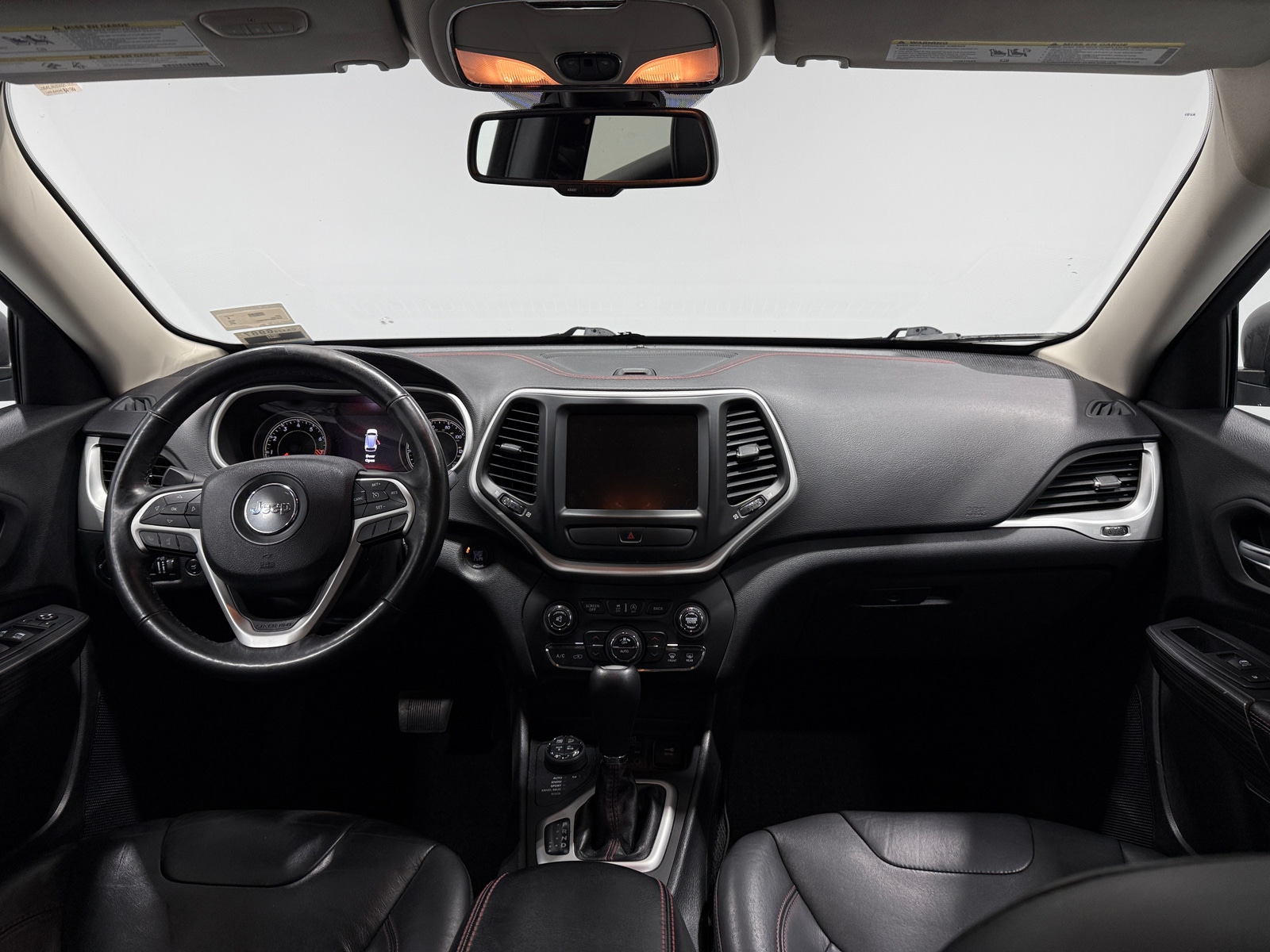 Thumbnail: 2015 Jeep Cherokee - 3