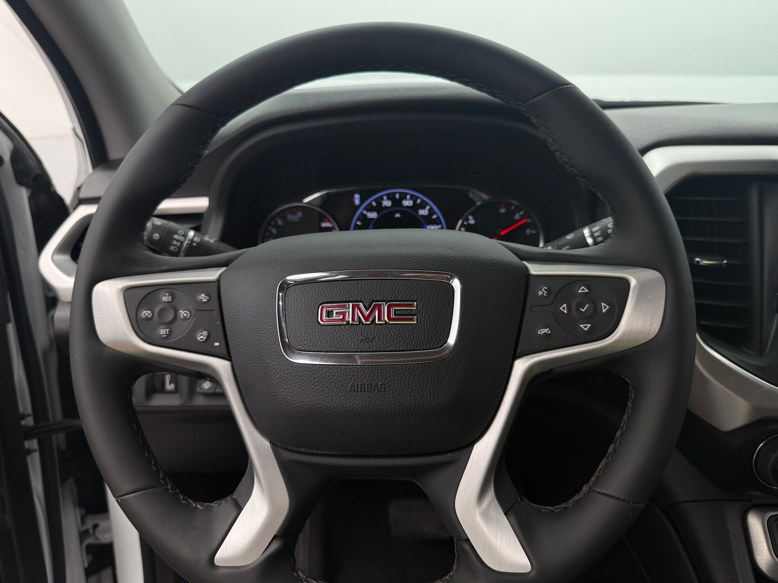 Thumbnail: 2023 GMC Acadia - 4