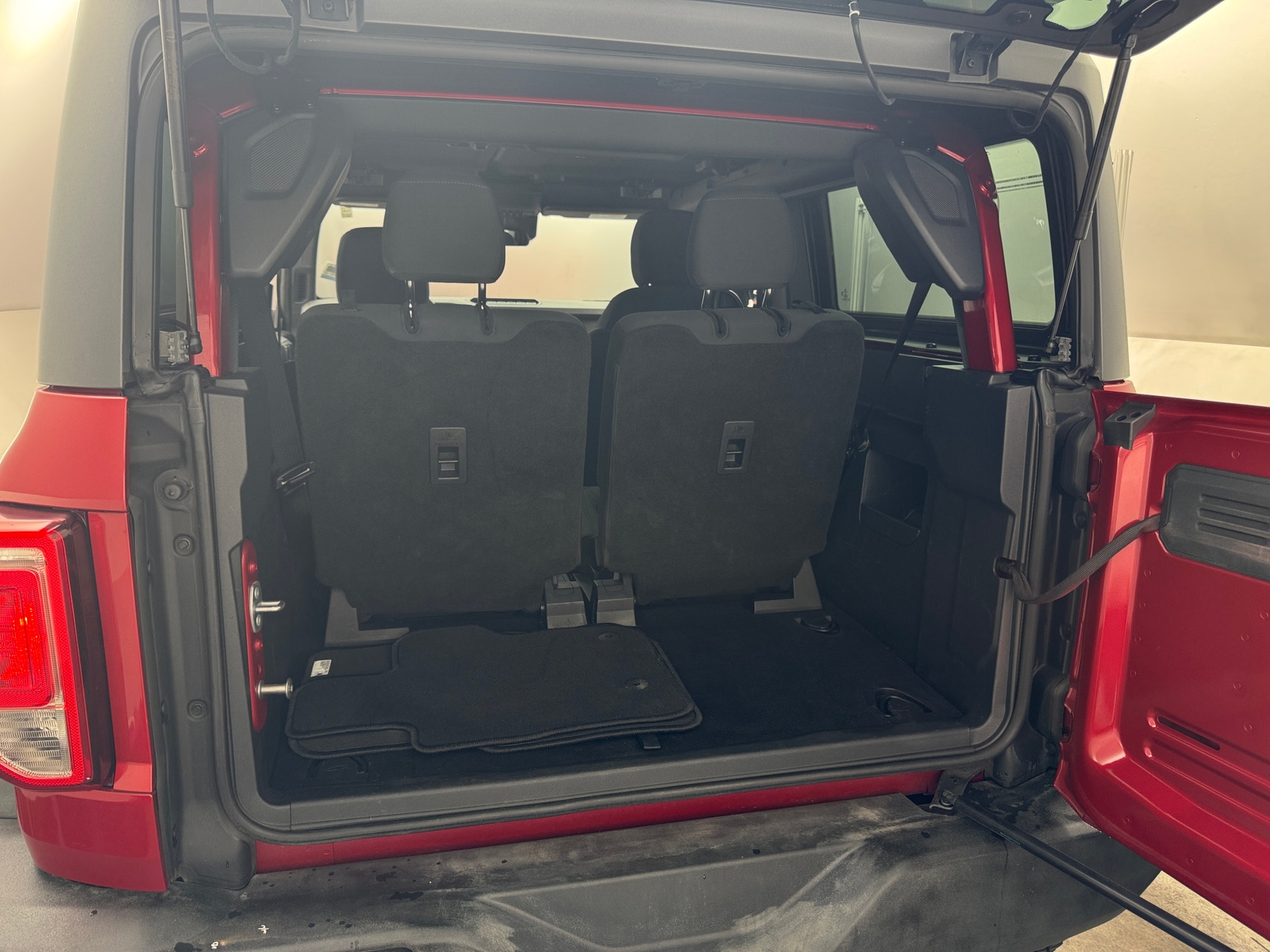 Thumbnail: 2021 Ford Bronco - 7