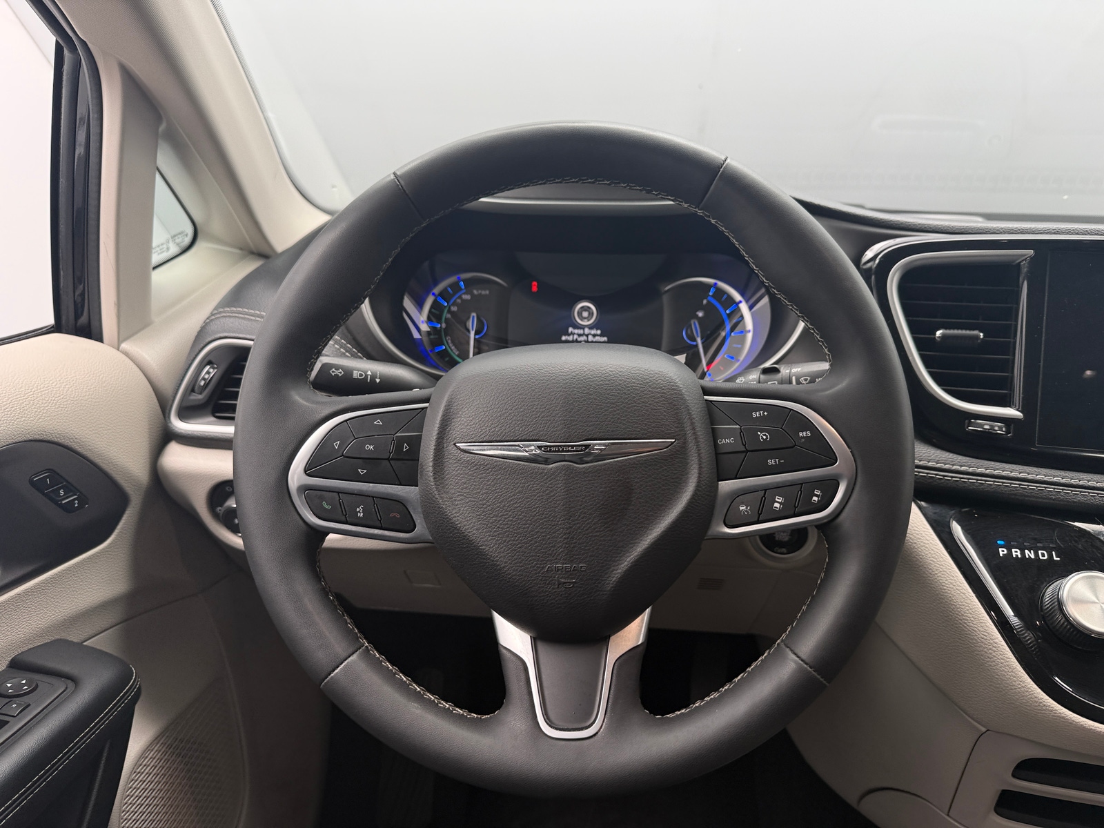 Thumbnail: 2024 Chrysler Pacifica - 4