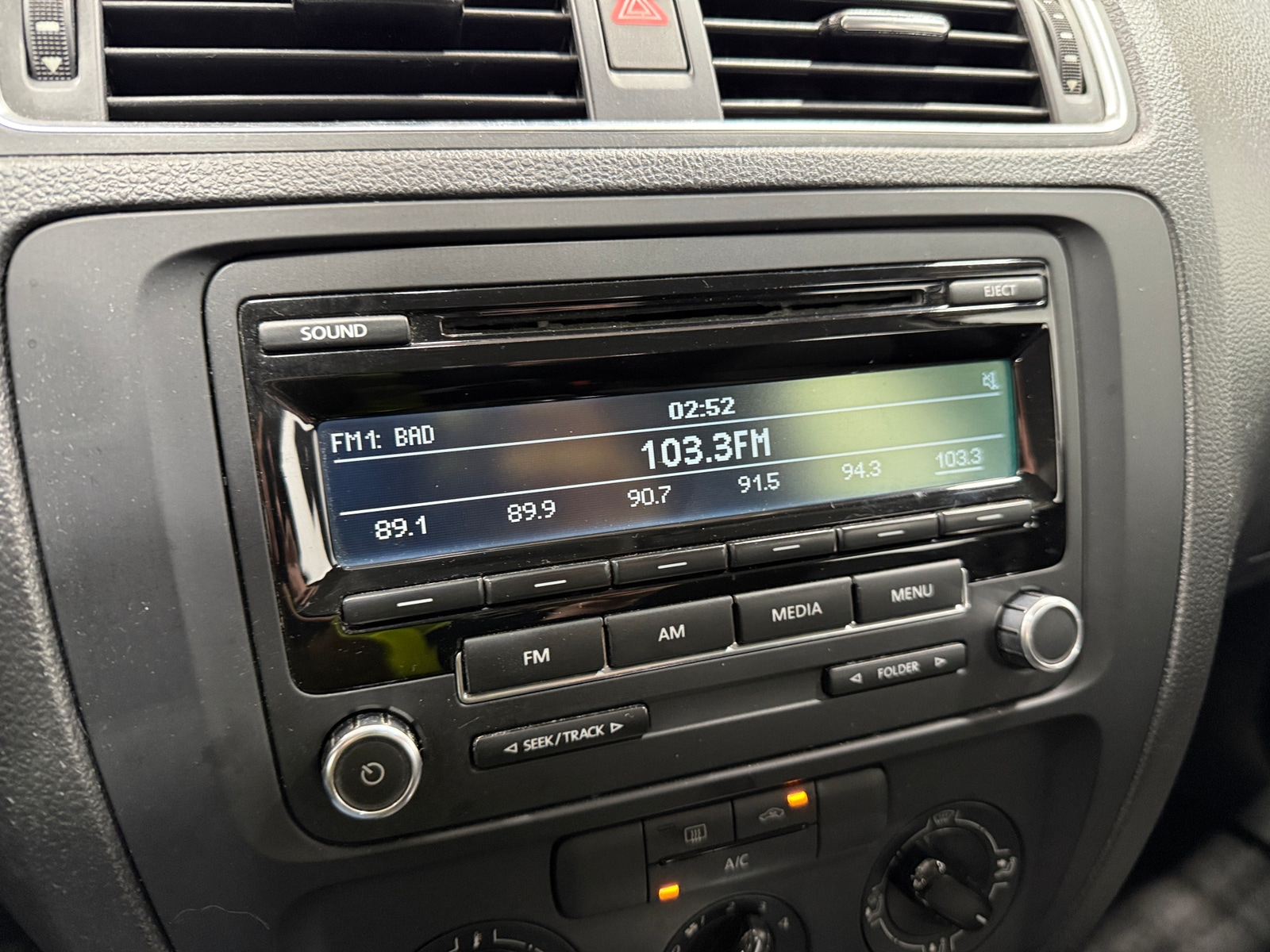 Thumbnail: 2013 Volkswagen Jetta - 4