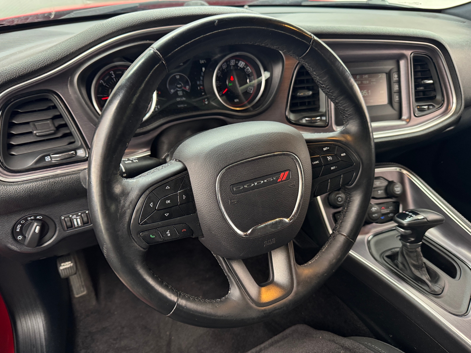 Thumbnail: 2017 Dodge Challenger - 4