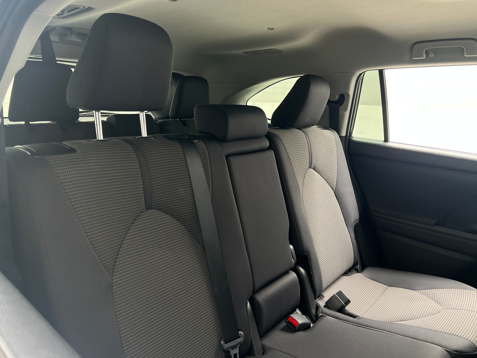 Thumbnail: 2025 Toyota Highlander - 6