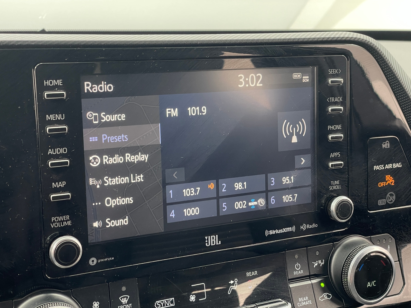 Thumbnail: 2021 Toyota Highlander - 3