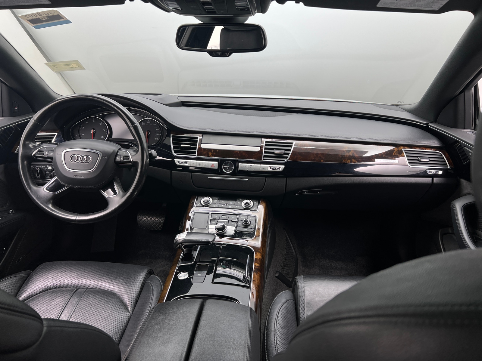 Thumbnail: 2017 Audi A8 - 2